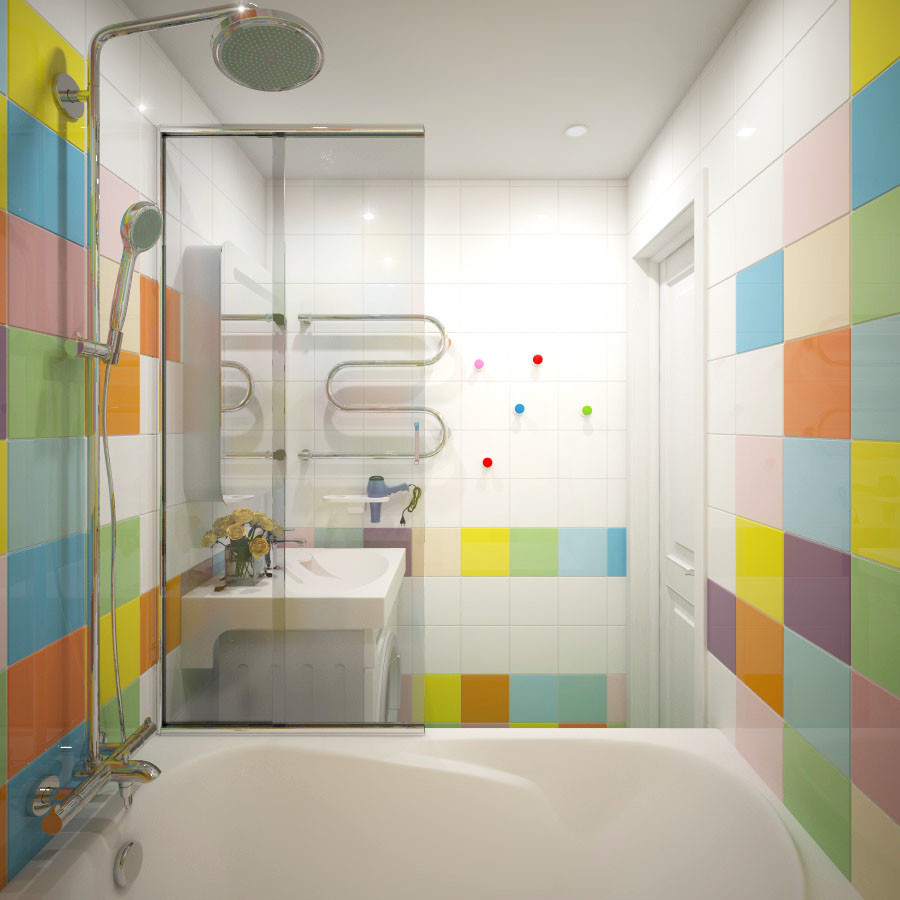 Маленькая яркая ванная комната