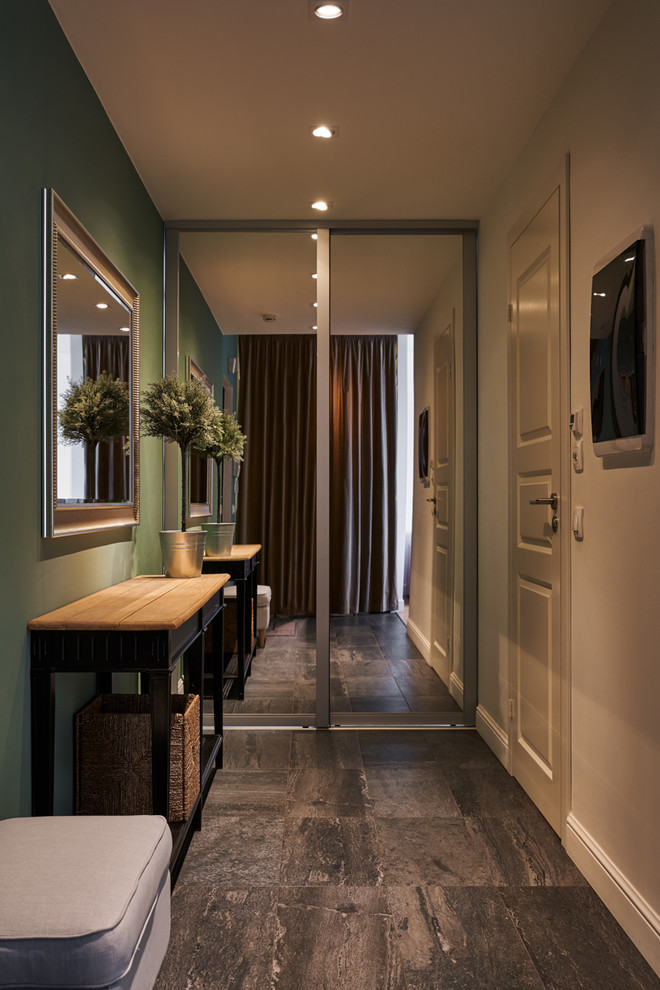 Современная квартира для молодой пары