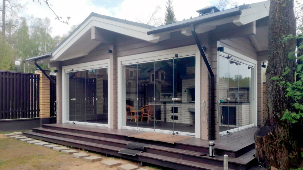 Гриль-домик с камином и печью