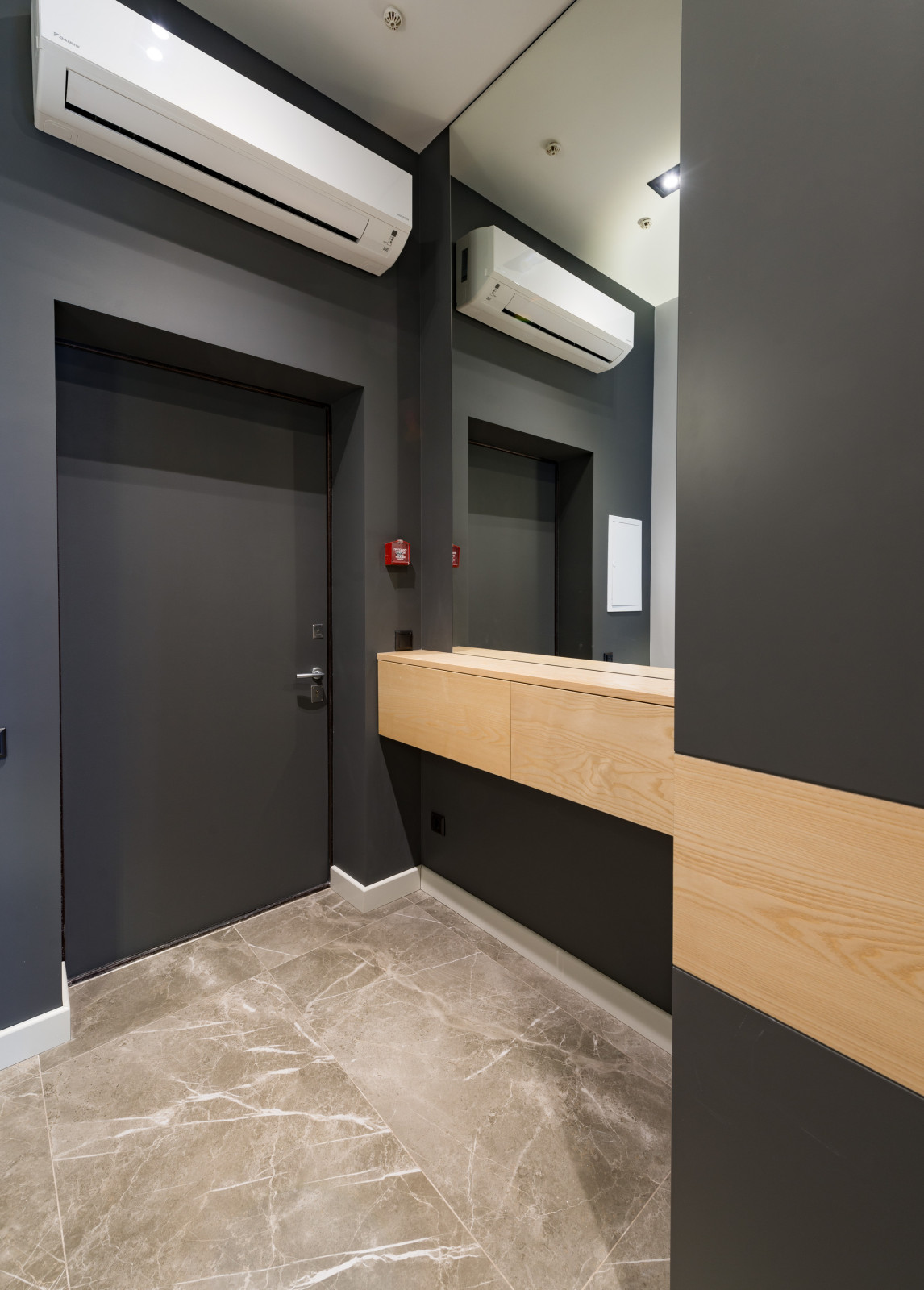 Шкаф и тумба