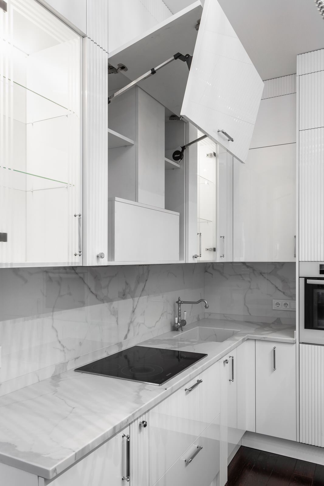 Вопрос: Стоит ли платить за дорогую кухонную фурнитуру