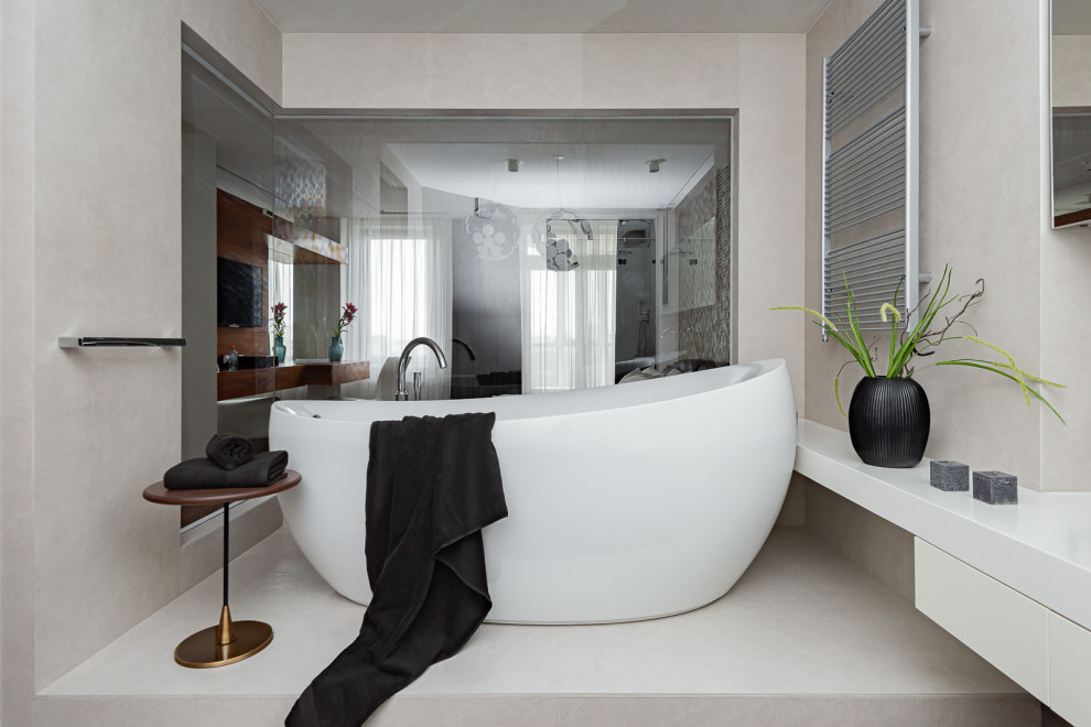 Поиск планировки: Квартира с открытой ванной в спальне [4 плана]