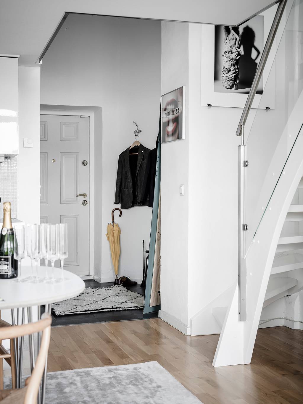 Двухэтажная студия дизайнерский ремонт