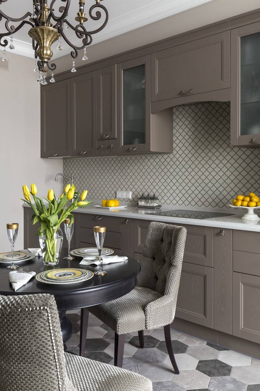 Houzz тур: Квартира с четырьмя лоджиями и тремя хозяйками