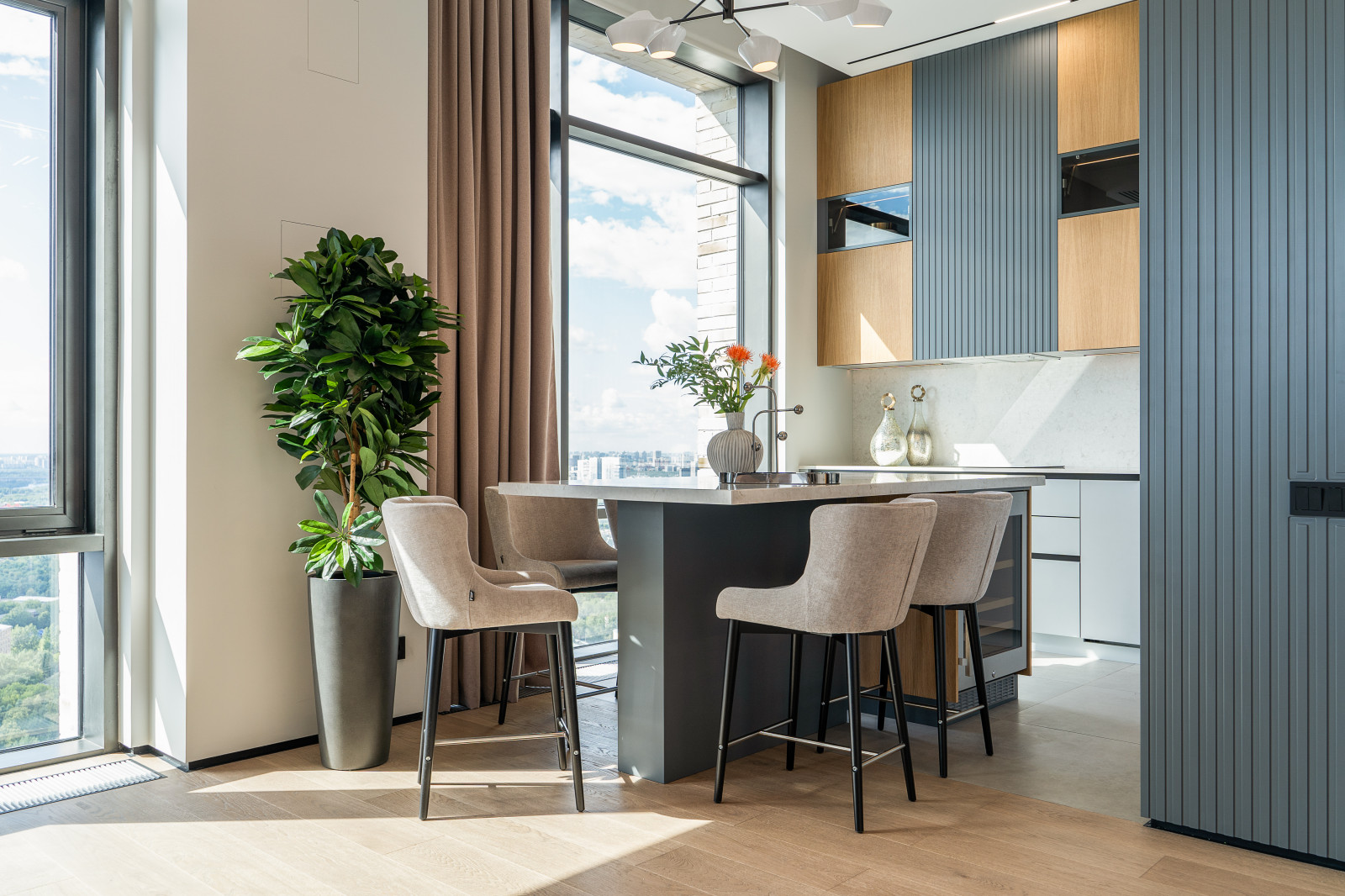 Обложка проекта: Умная квартира для компании MOIO