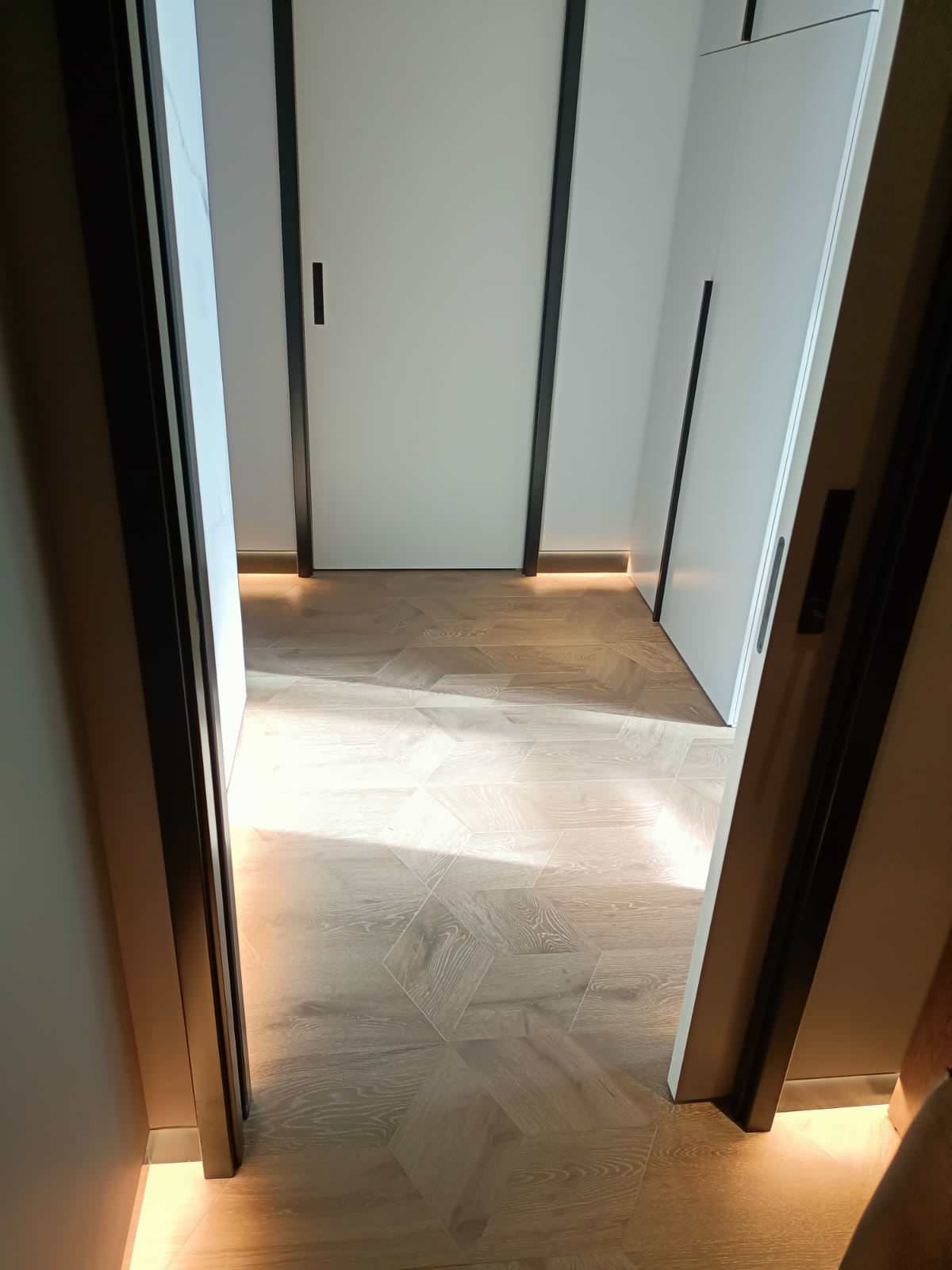 Инженерный  модульный паркет и инженерная доска, частный дом