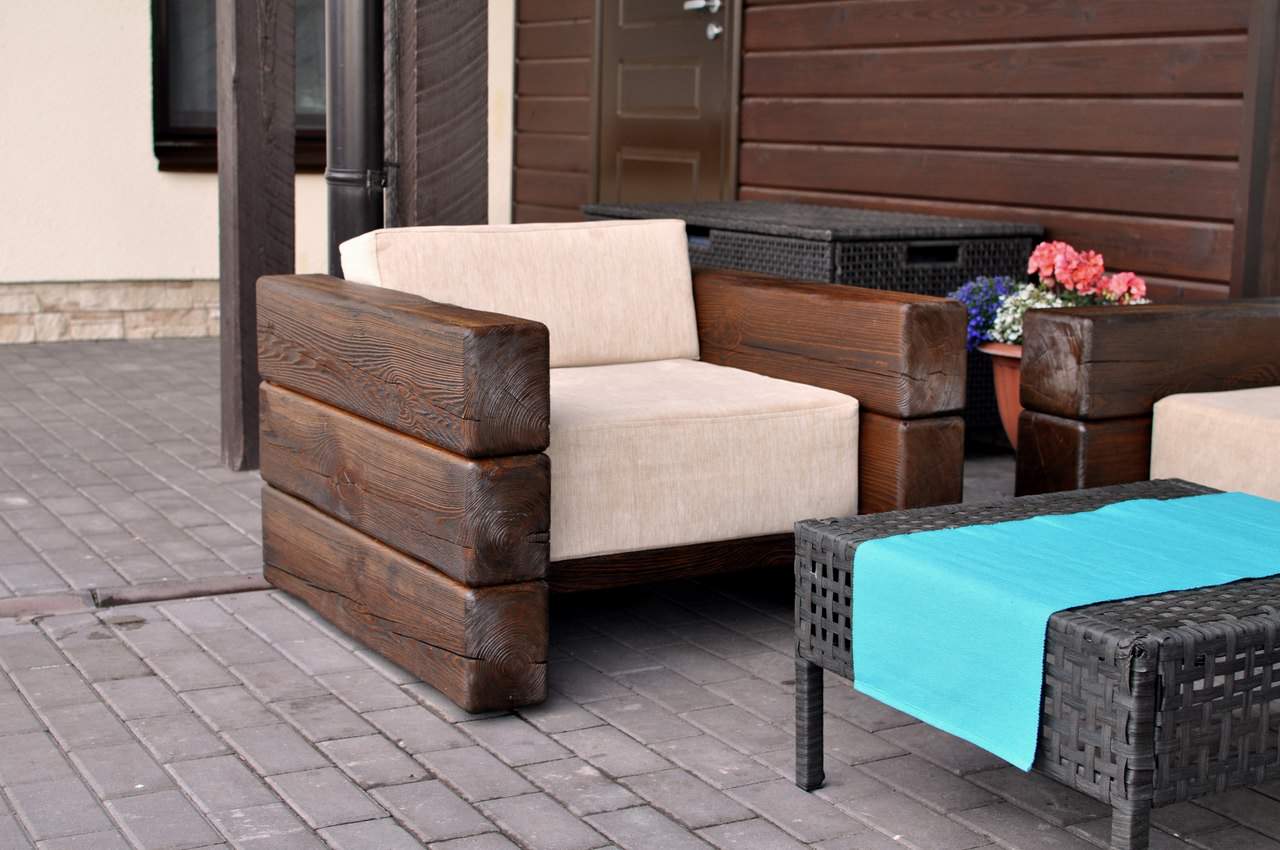 Массивная садовая мебель. Частный дом г.Тольятти