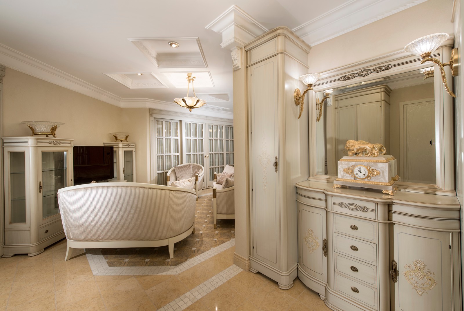 Квартира у метро "Университет" в ЖК "Доминион", Москва