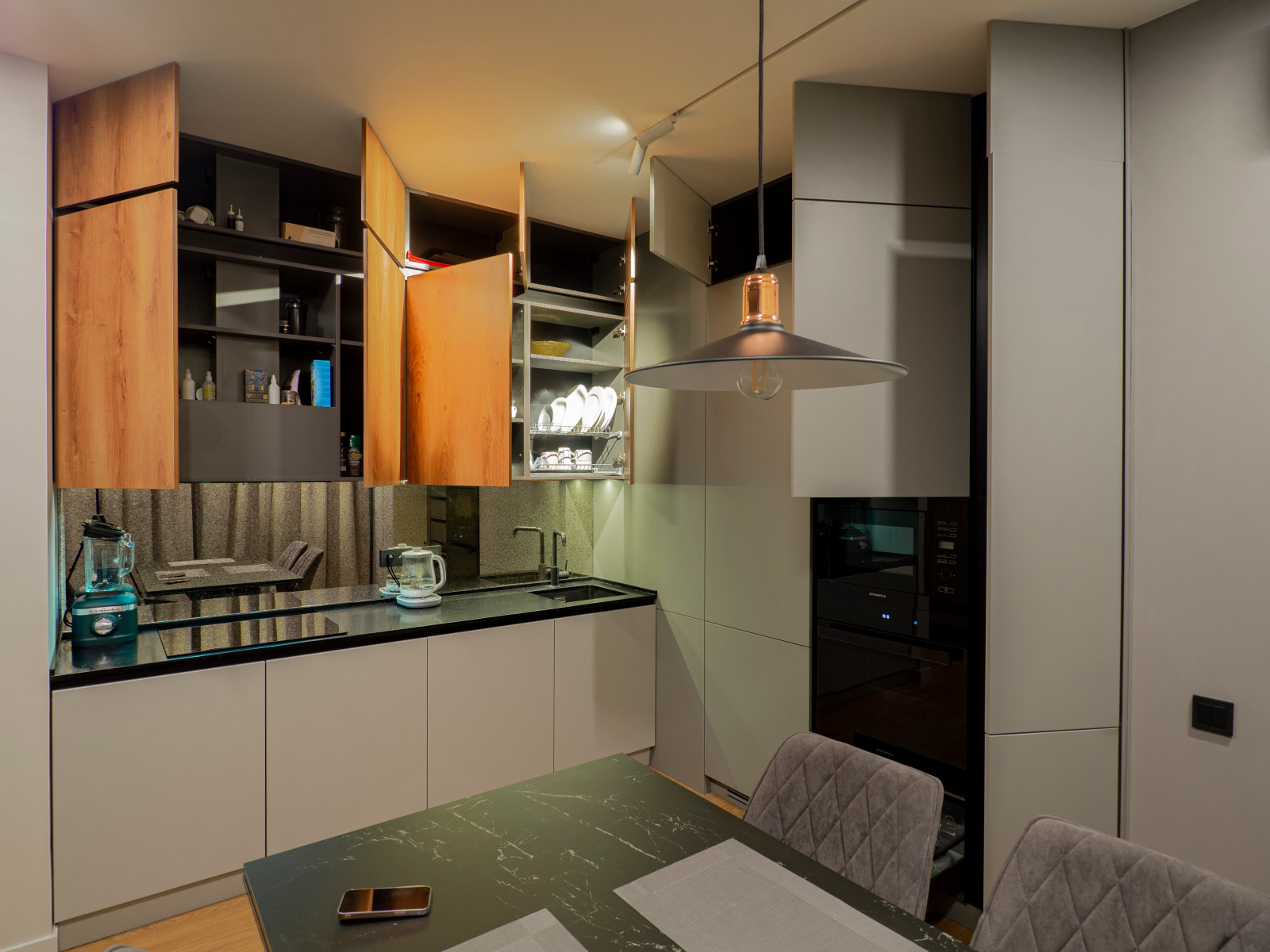 Стильная кухня в минималистичном стиле