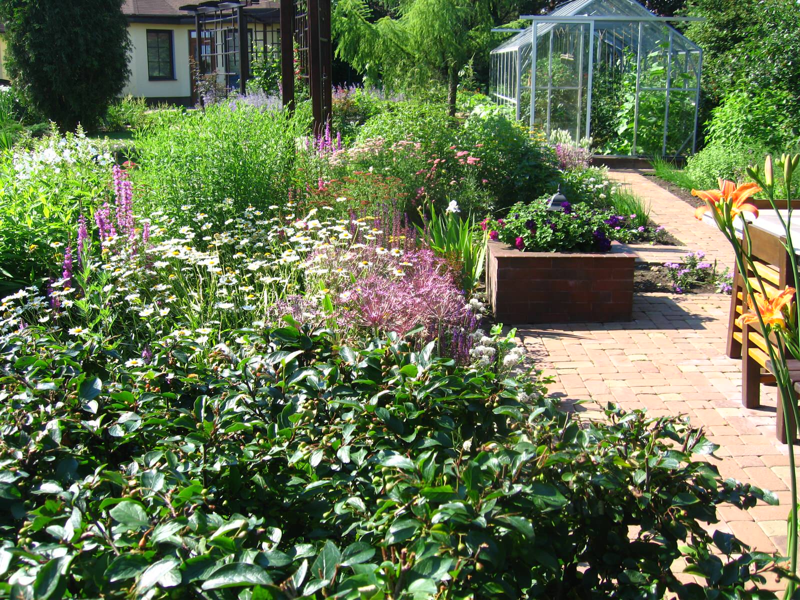 Kitchen garden