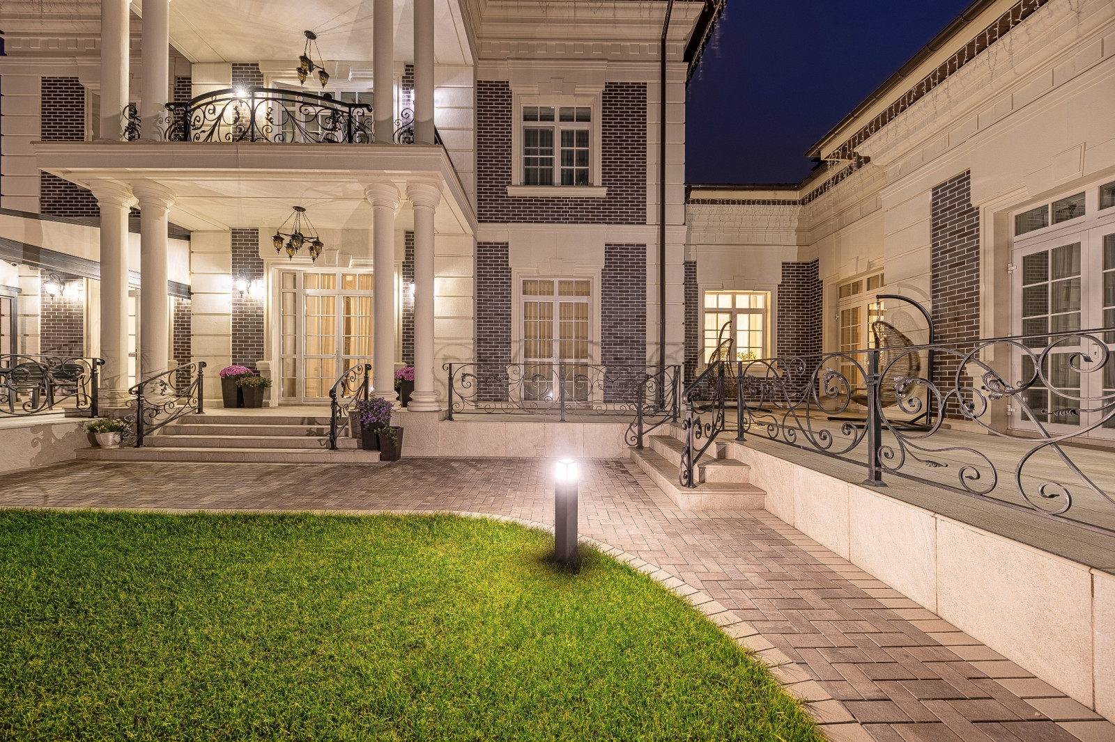 Ландшафтная подсветка участка в КП Миллениум Парк