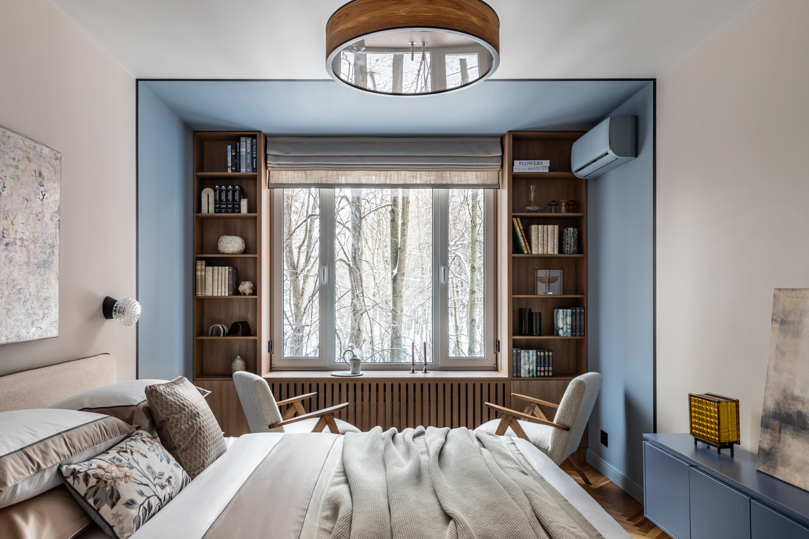 Уютная однокомнатная квартира с большим окном