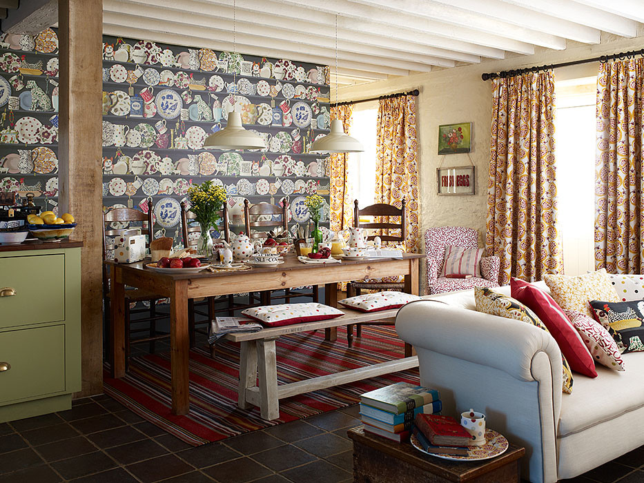 Обои и ткани в интерьере: дизайнерские узоры в жизни