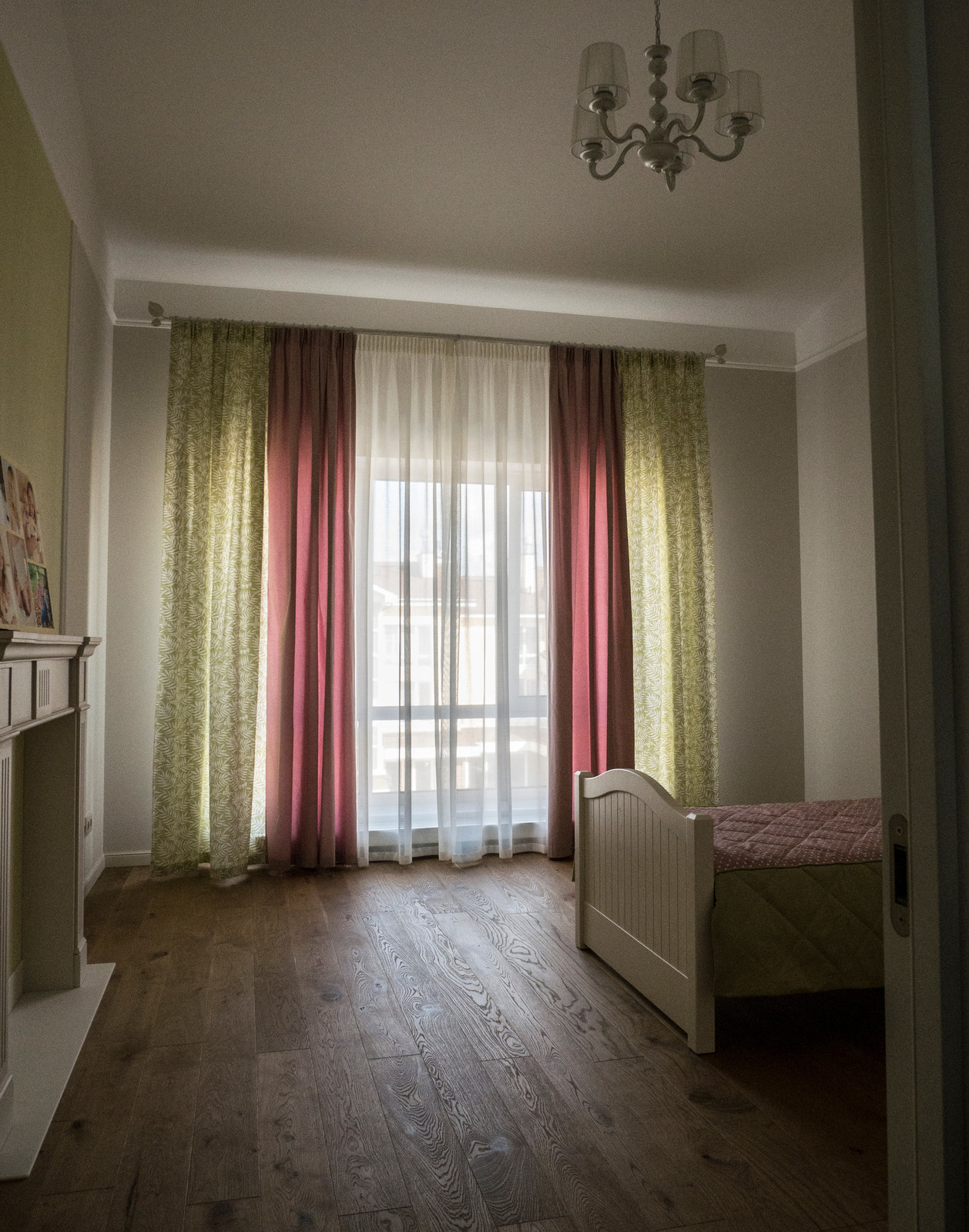 Шторы для детской комнаты в ЖК Ангелово.