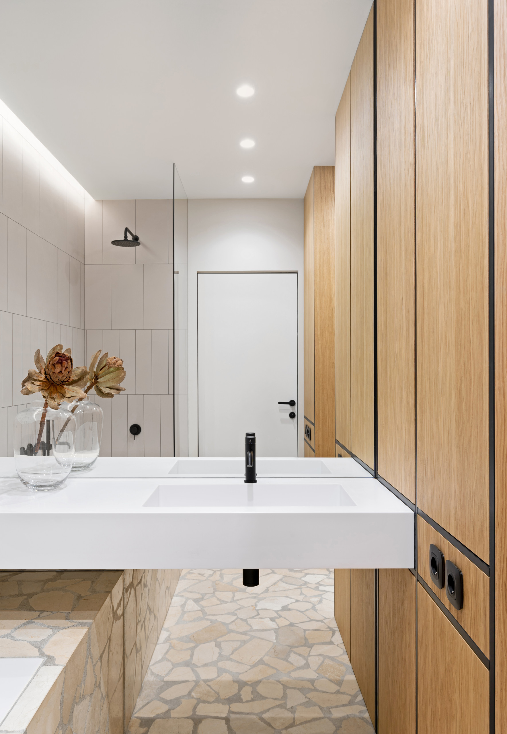 Houzz Украина: Квартира c шторами вместо перегородок