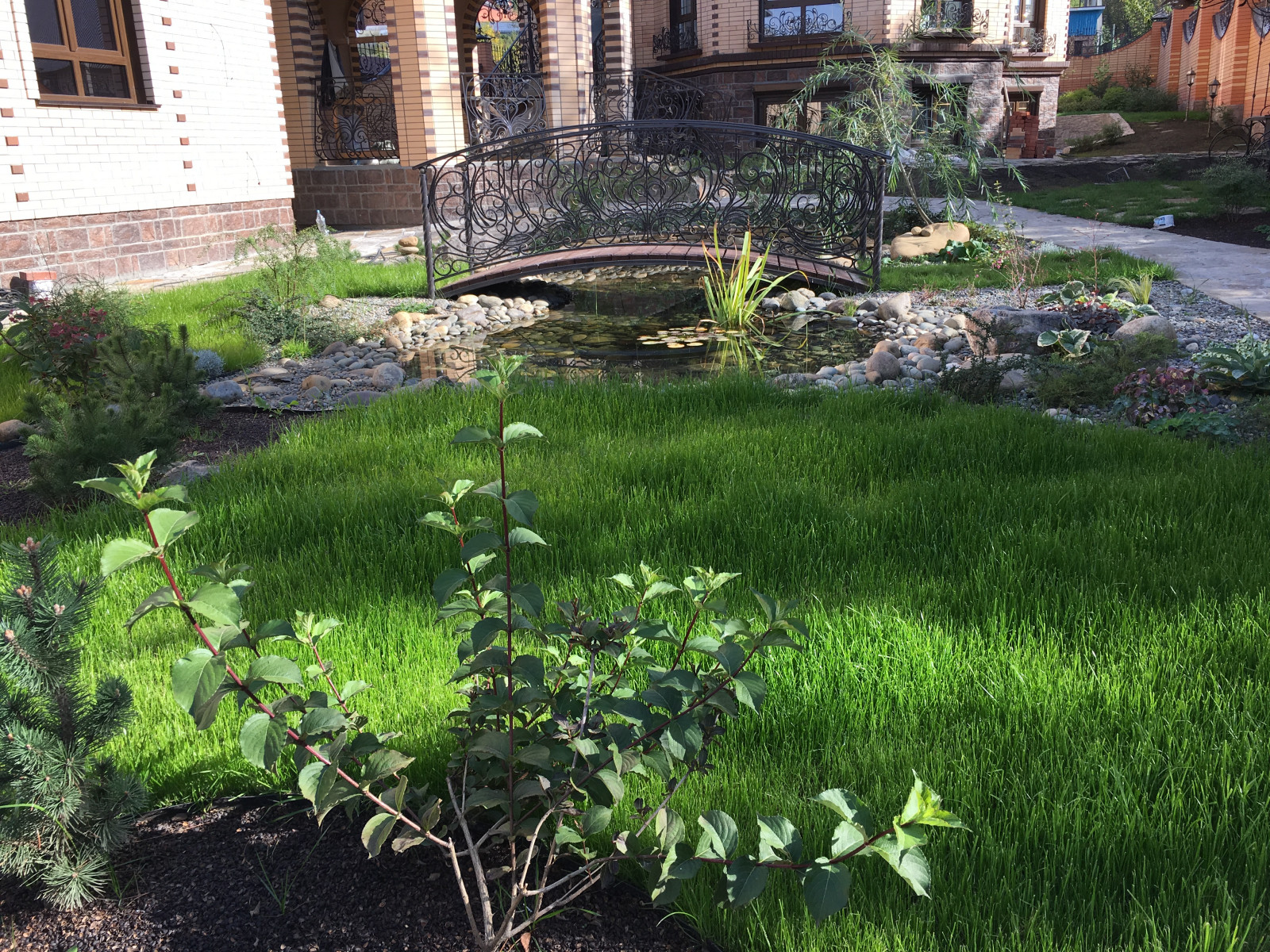 Ландшафтный дизайн участка 8,5 соток.