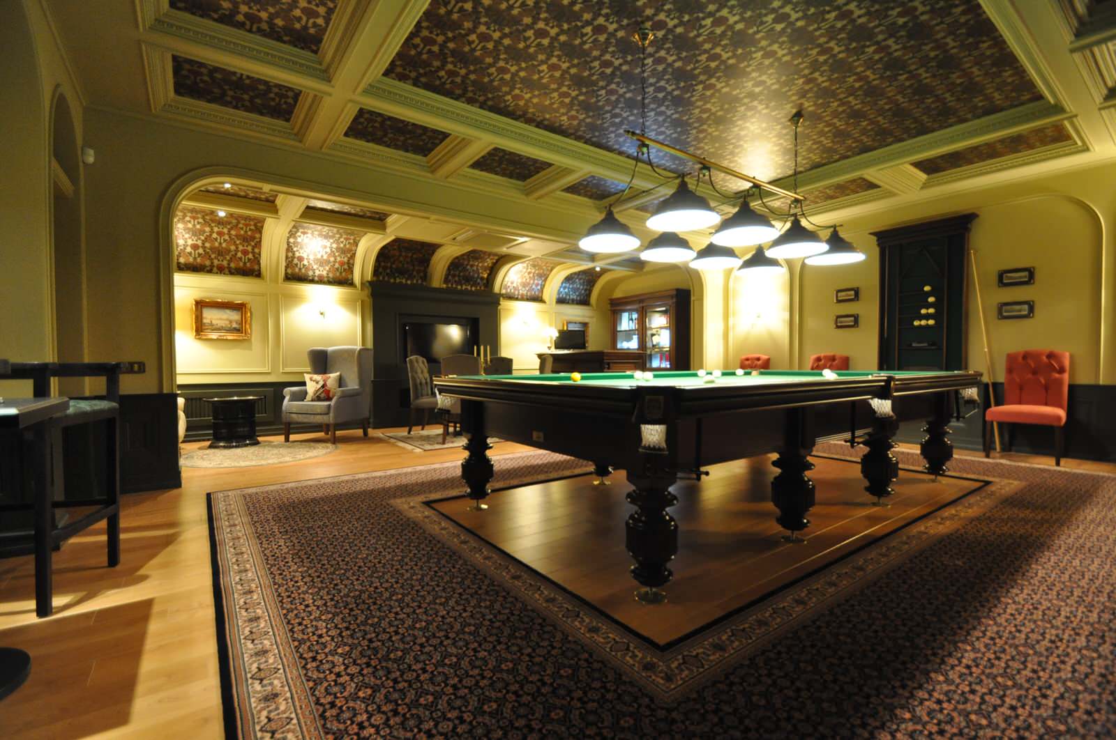 Обложка альбома: Комната для бильярда