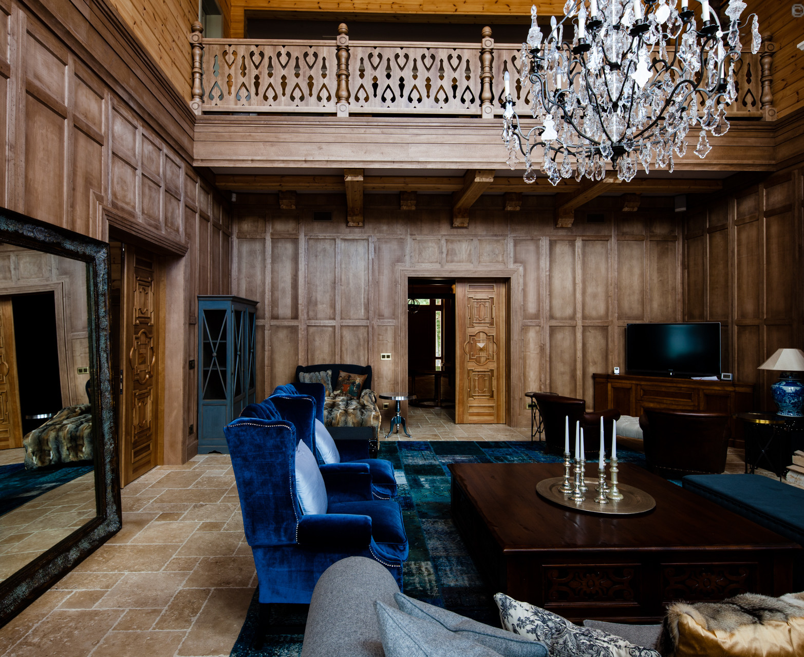 Стеновые панели. Декоративные карнизы.