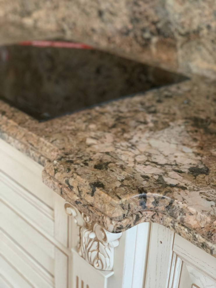 Обложка проекта: Столешница и фартук из гранита