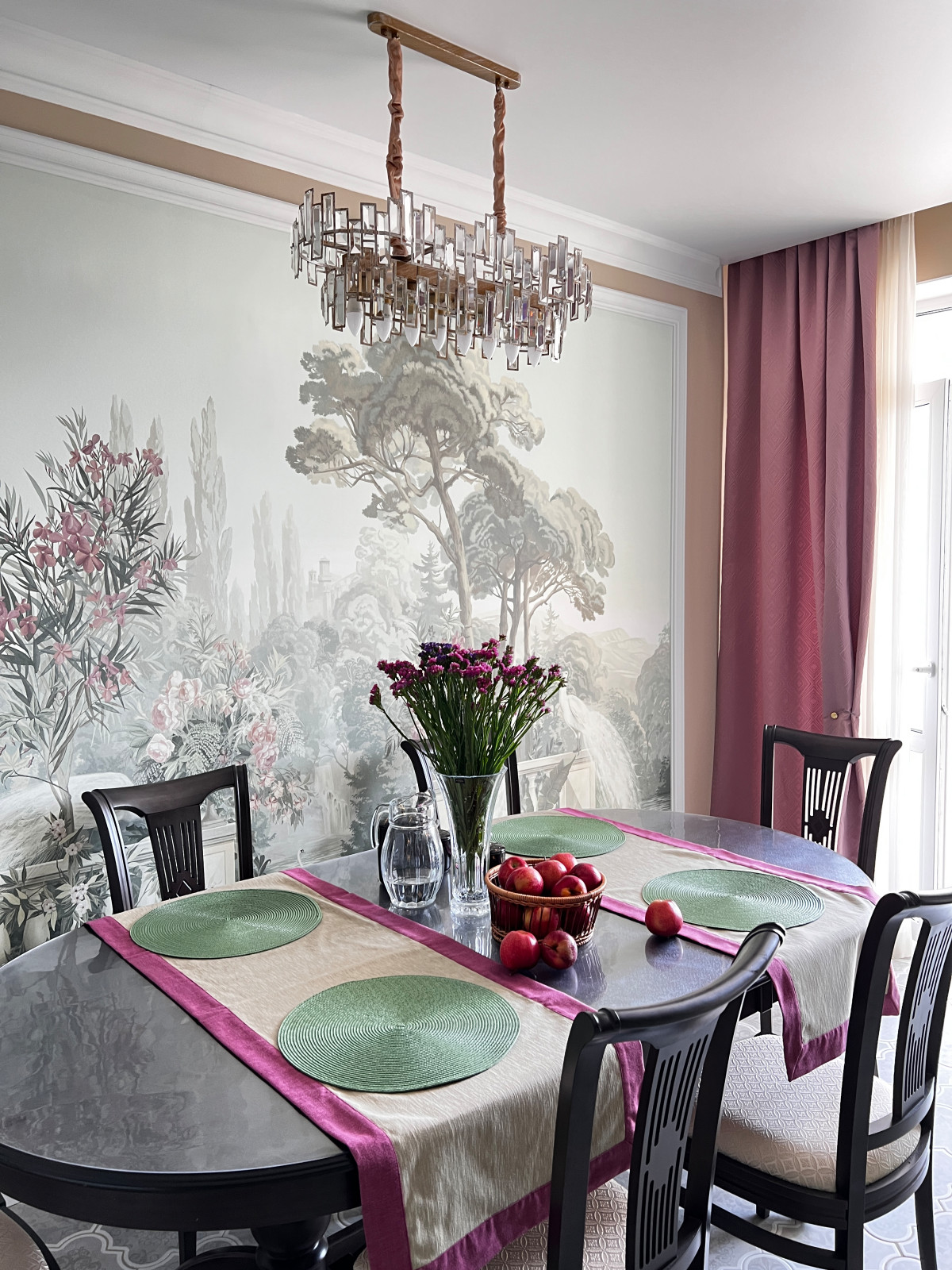 Обложка проекта: Шикарная кухня в Алых Парусах