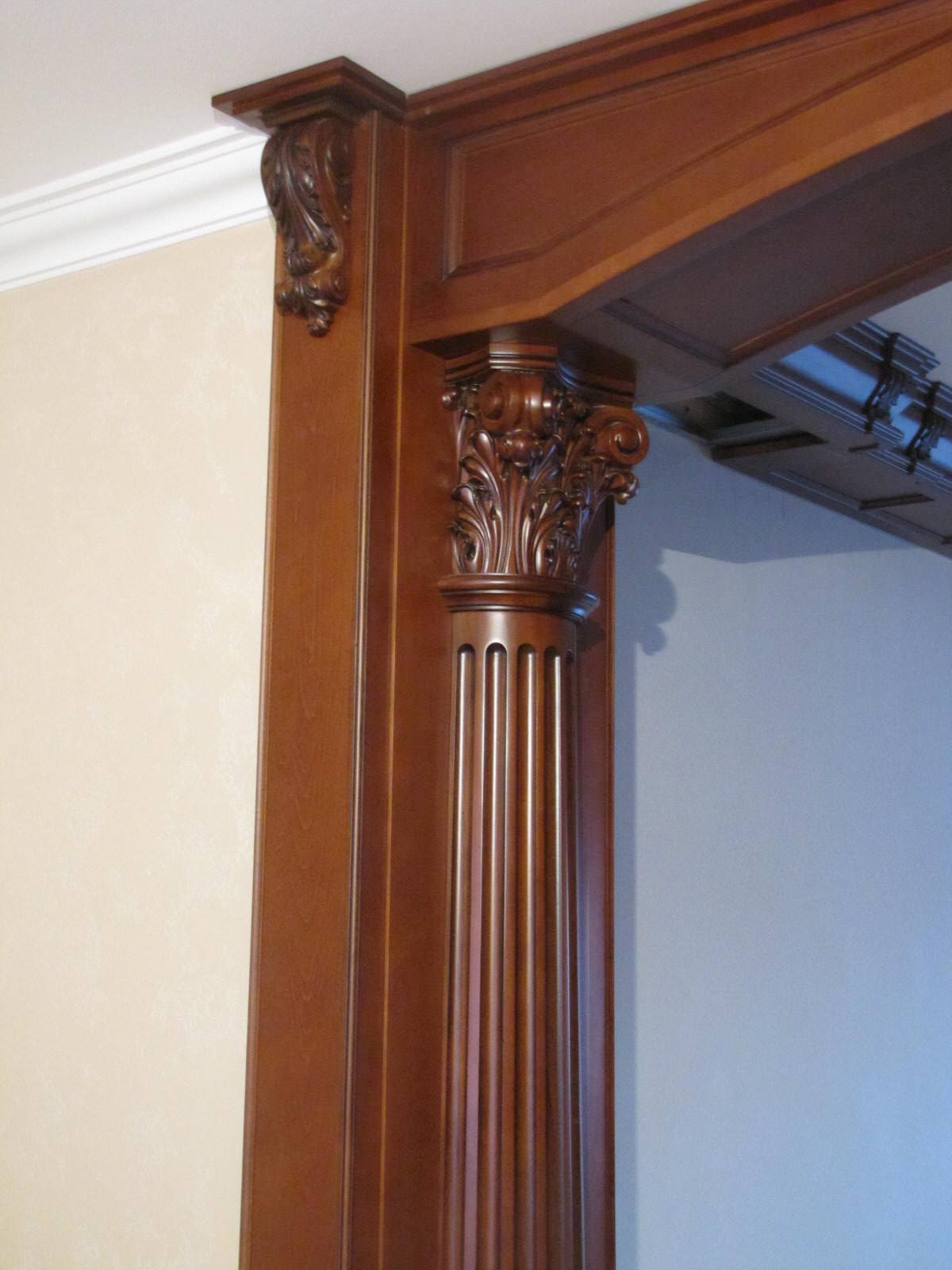 Двери из массива