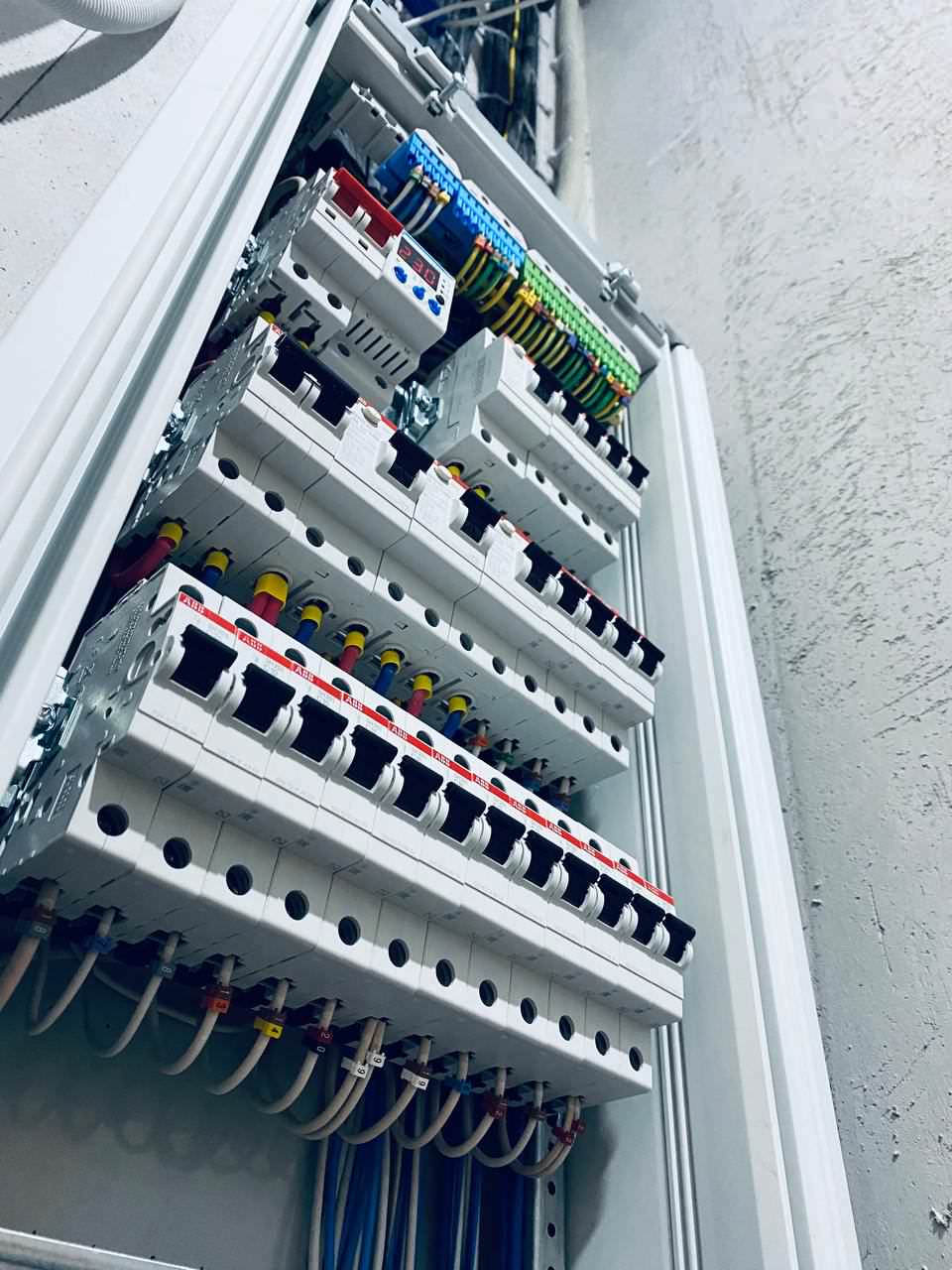 ЖК EVER электромонтаж в квартире студии 30m2