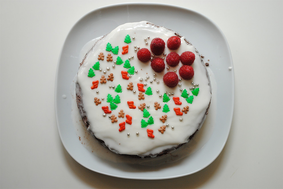 Своими руками: Как просто украсить шоколадный торт