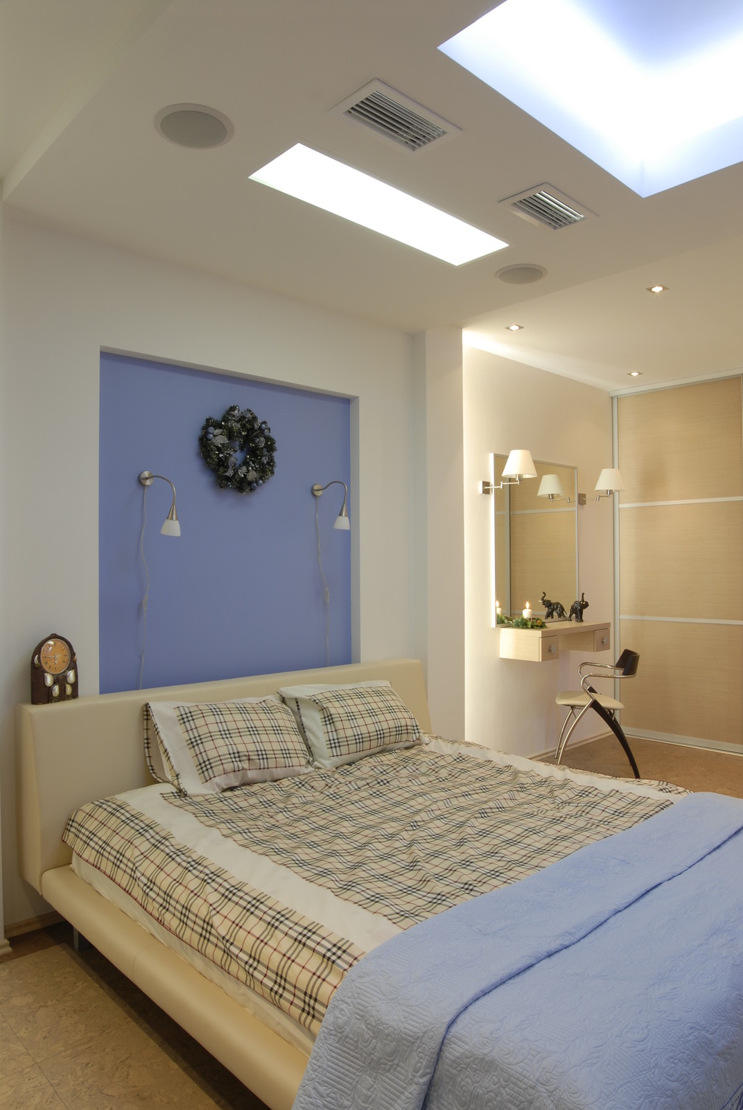 Квартира для холостяка. 2011 год