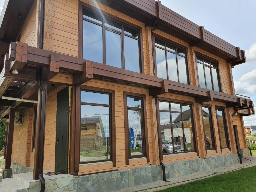 Дом из клееного бруса в пригороде Барнаула