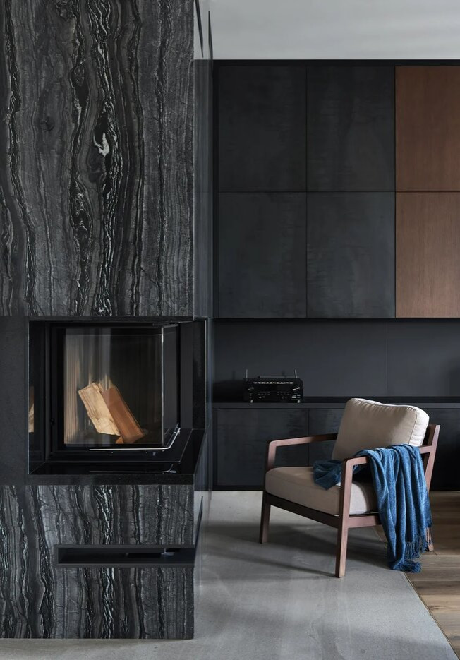 Houzz тур: Квартира с дровяным камином в старом Петербурге