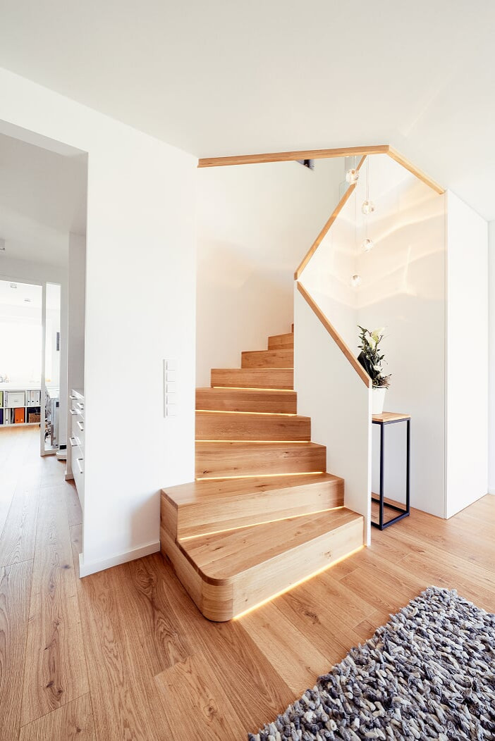 Лестница из натурального дуба