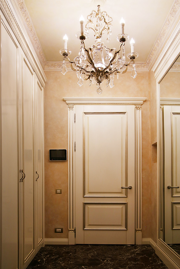 Квартира на Остоженке. Прихожая.