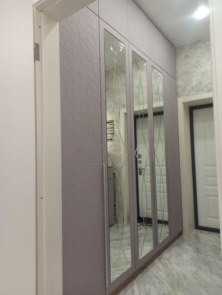 Встроенные распашные шкафы