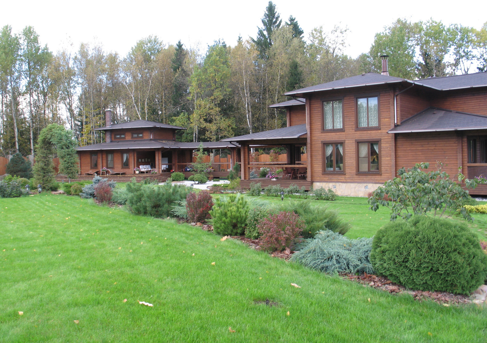 ДЕРЕВЯННЫЙ ДОМ НА НОВОРИЖСКОМ ШОССЕ