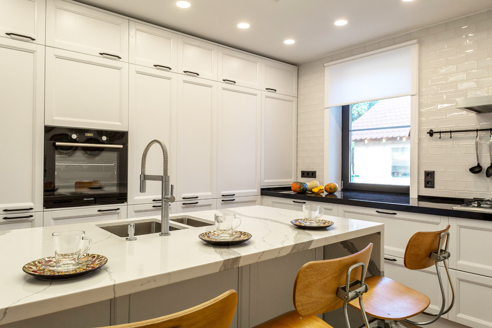 Дачный ответ "Кухня под зенитными фонарями"