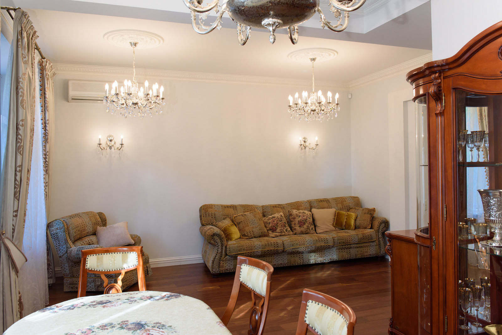 Воплощение мечты о хрустале.Гостиная вид