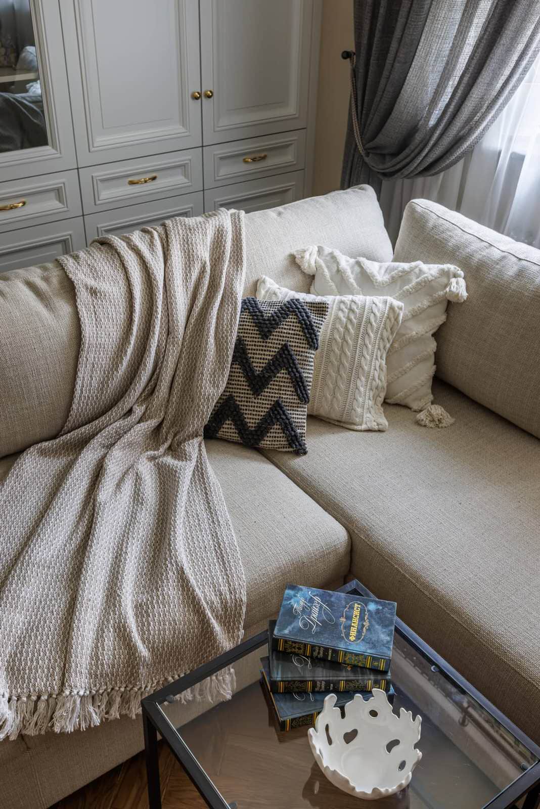 Дизайн и ремонт квартиры в КП «Новогорск» — Единство противоположностей