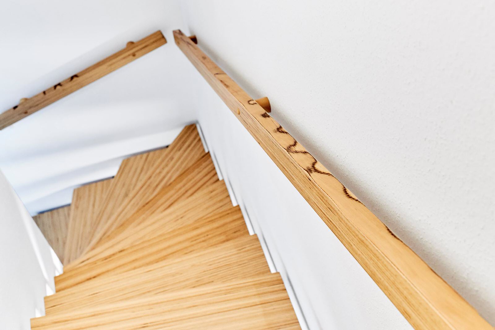 консольная лестница из BauBuche