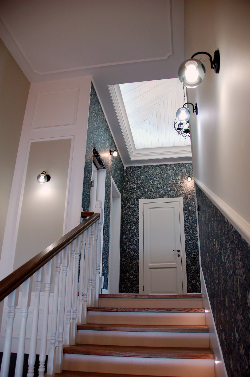 последняя работа - коттедж 300 метров с традиционной атмосферой уюта