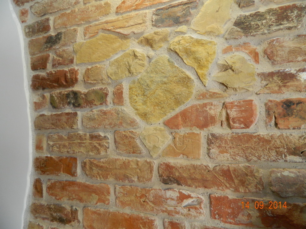 СТАРАЯ КИРПИЧНАЯ КЛАДКА