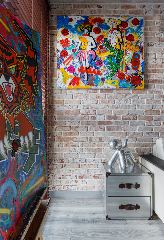 Яркий лофт для ценителя современного искусства