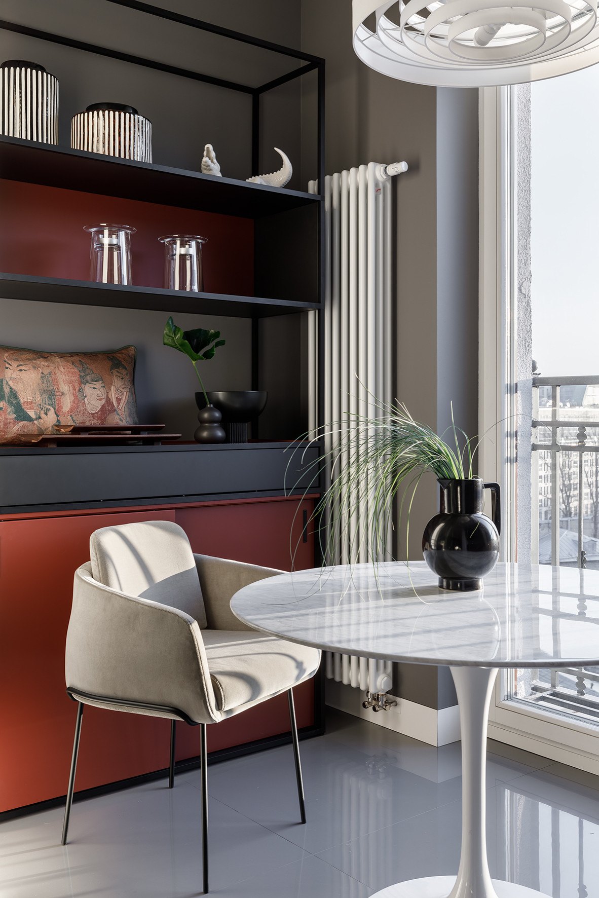 Houzz тур: Графичный интерьер, в котором нет места лишним деталям