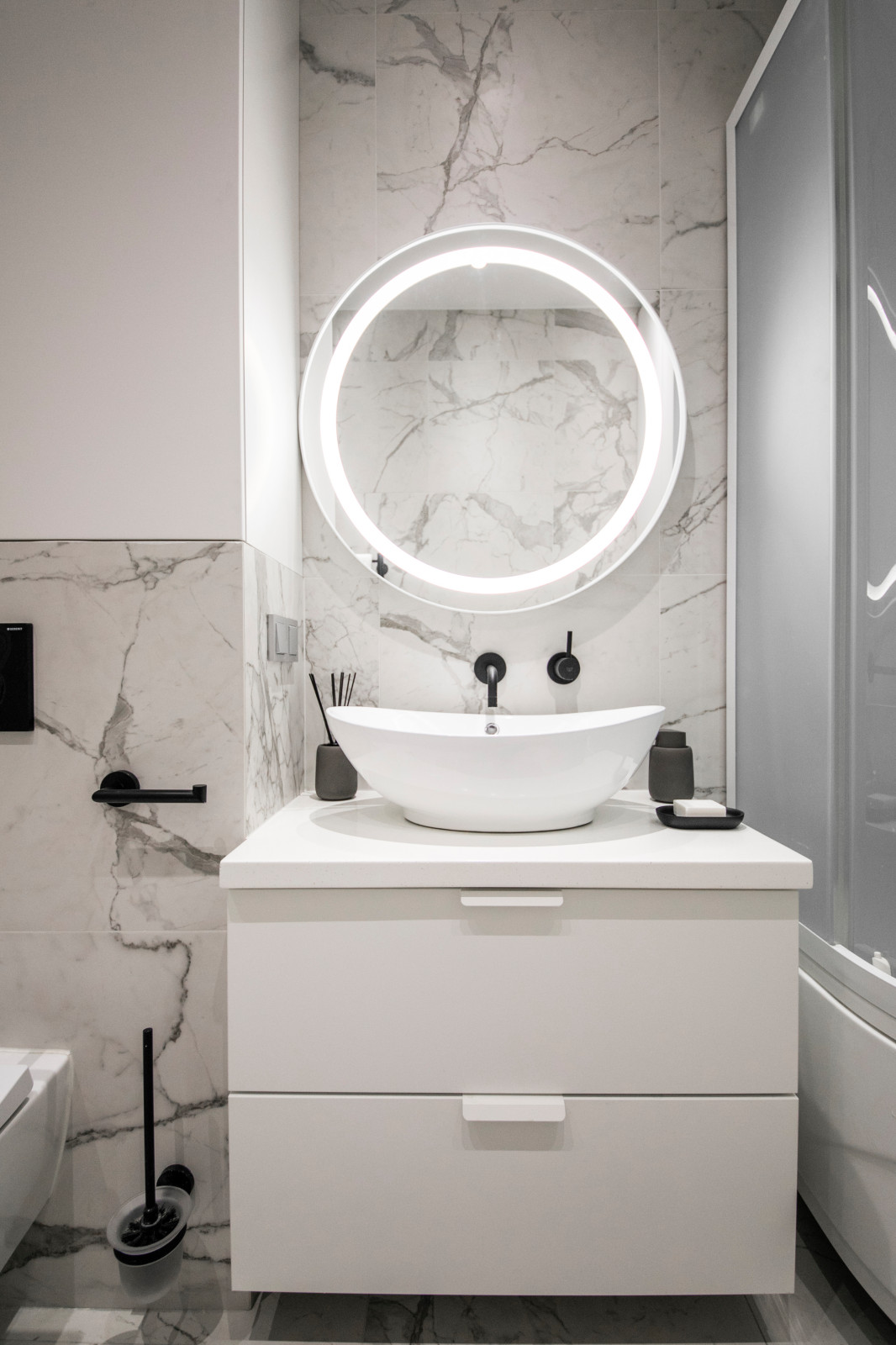 Однокомнатная квартира для молодой девушки. Ижевск, ЖК "Облака", 44 кв.м.