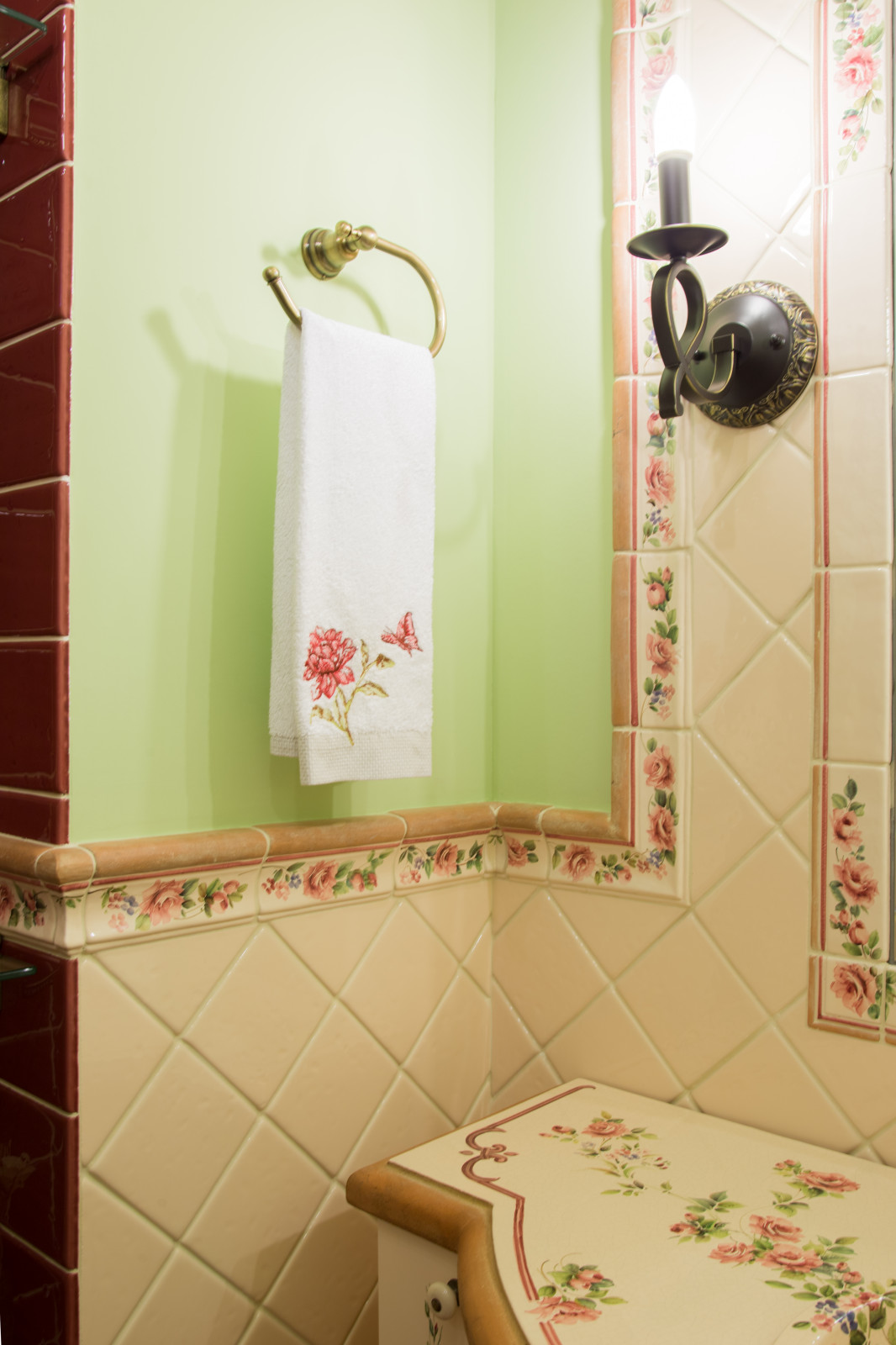 Интерьер гостевого дома в стиле Прованс. Интерьер бассейна (150 кв м)