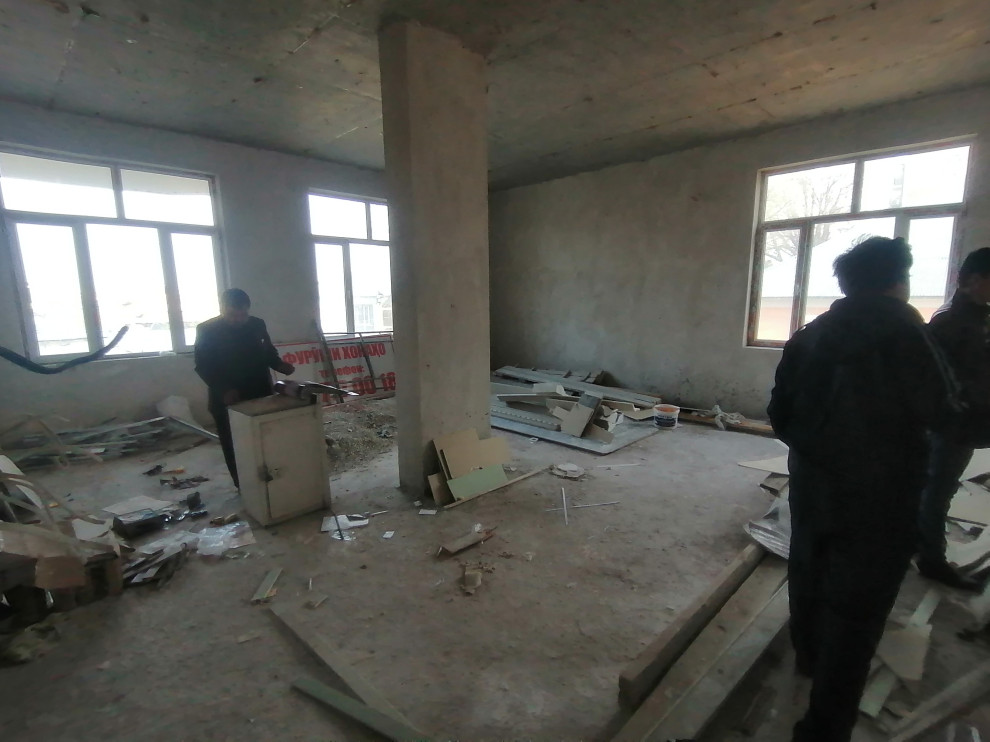 Султон Мирзоходжаев