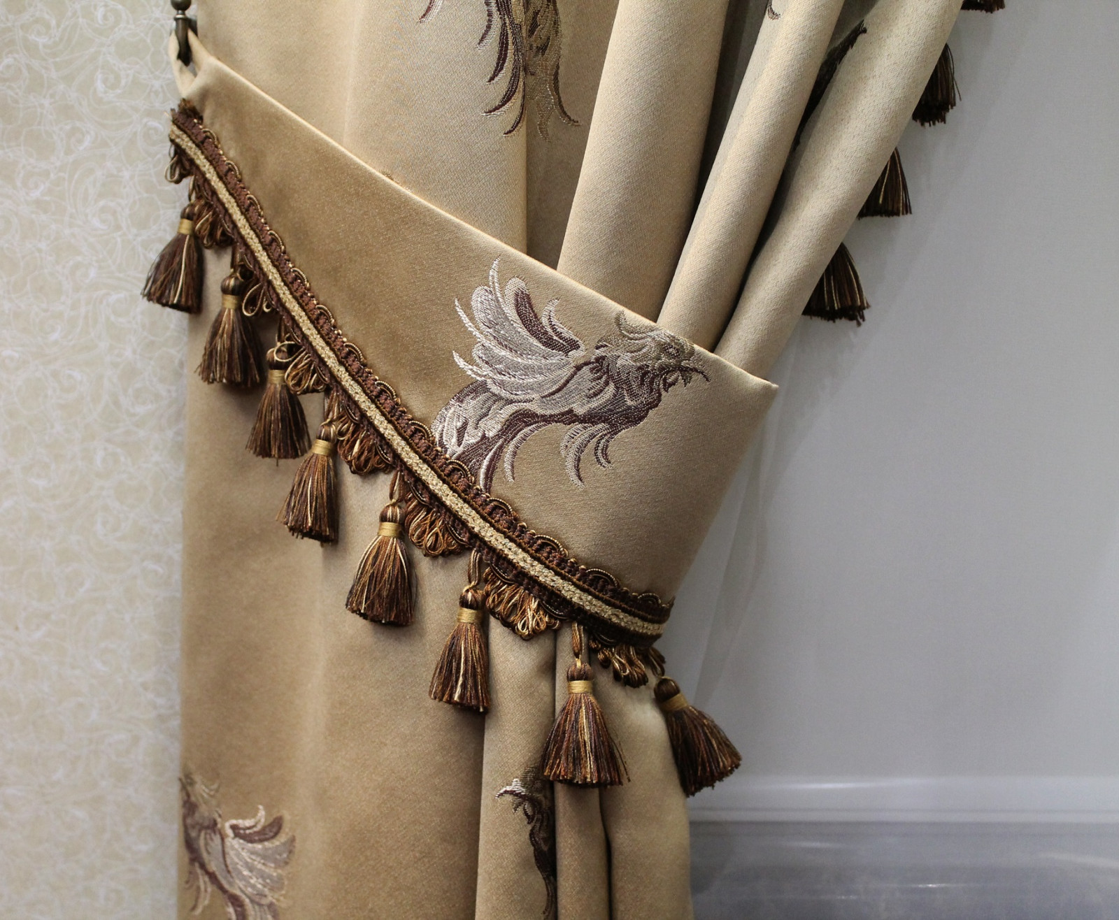 Классический кабинет в старом московском особняке