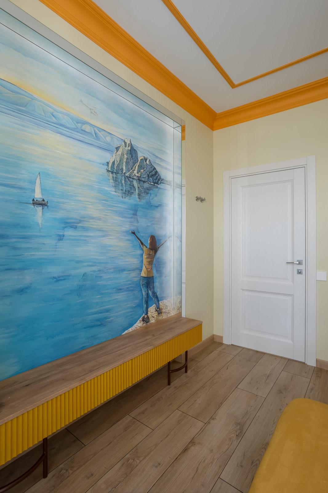 Реализованный проект яркой квартиры в ЖК "Мичурин"