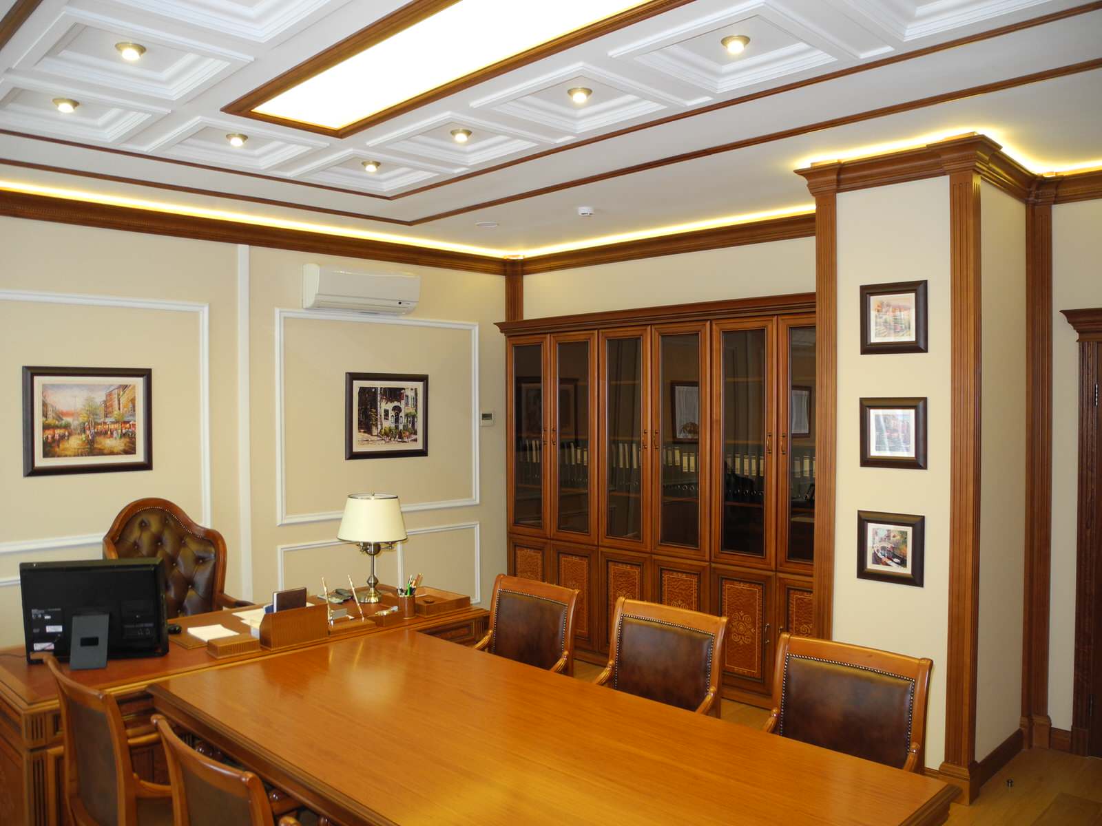 Кабинет в классическом стиле