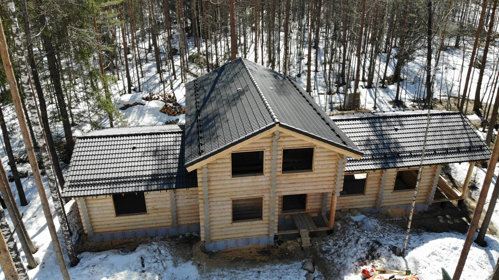 Цементно-песчаная черепица Braas.