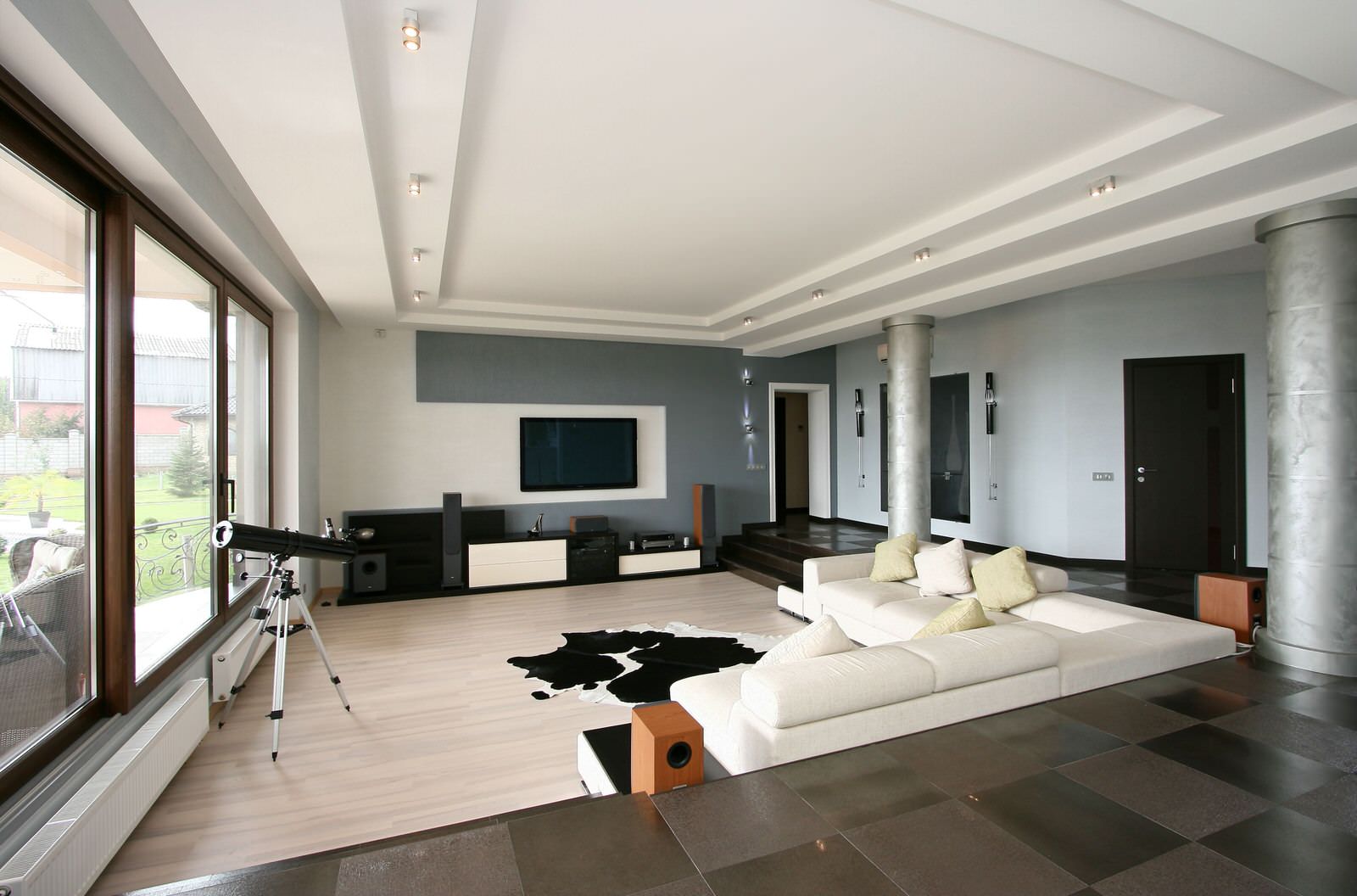 Contemporary style apartment